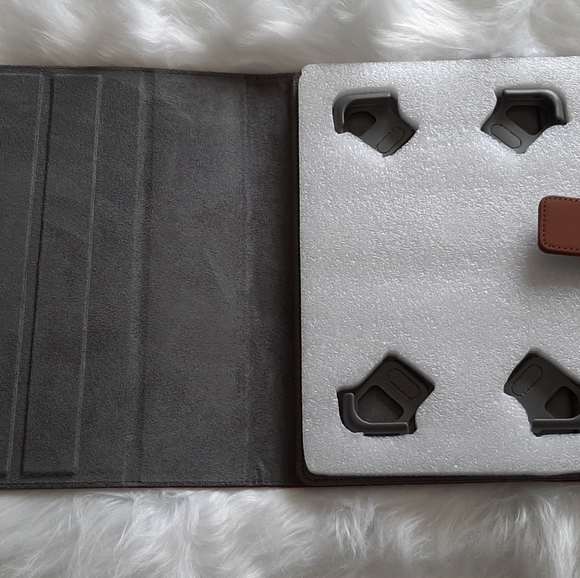 TABLET CASE - Picture 4 of 7